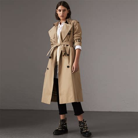 Burberry trench coat women used